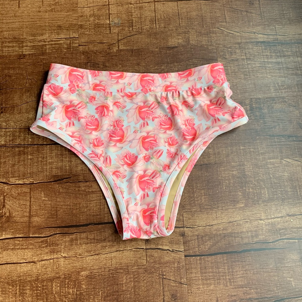 Alpine Butterfly 2X multicolored pink swim bottom